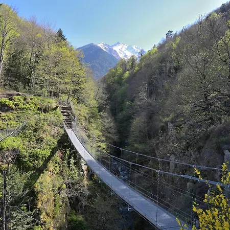 Semesterbostad Skioura, De Groupe *